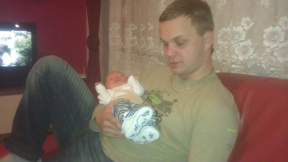 A zde již Karel Rajlich s čerstvým potomkem Karlem V. (Vimperk, leden 2012, foto Lucie Nováková)