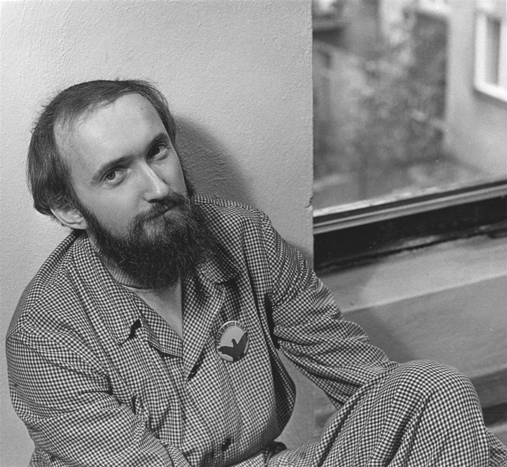 Rajlich_Jan_ml_fotoBohMarcak_vatelierunaJiraskove4_1983