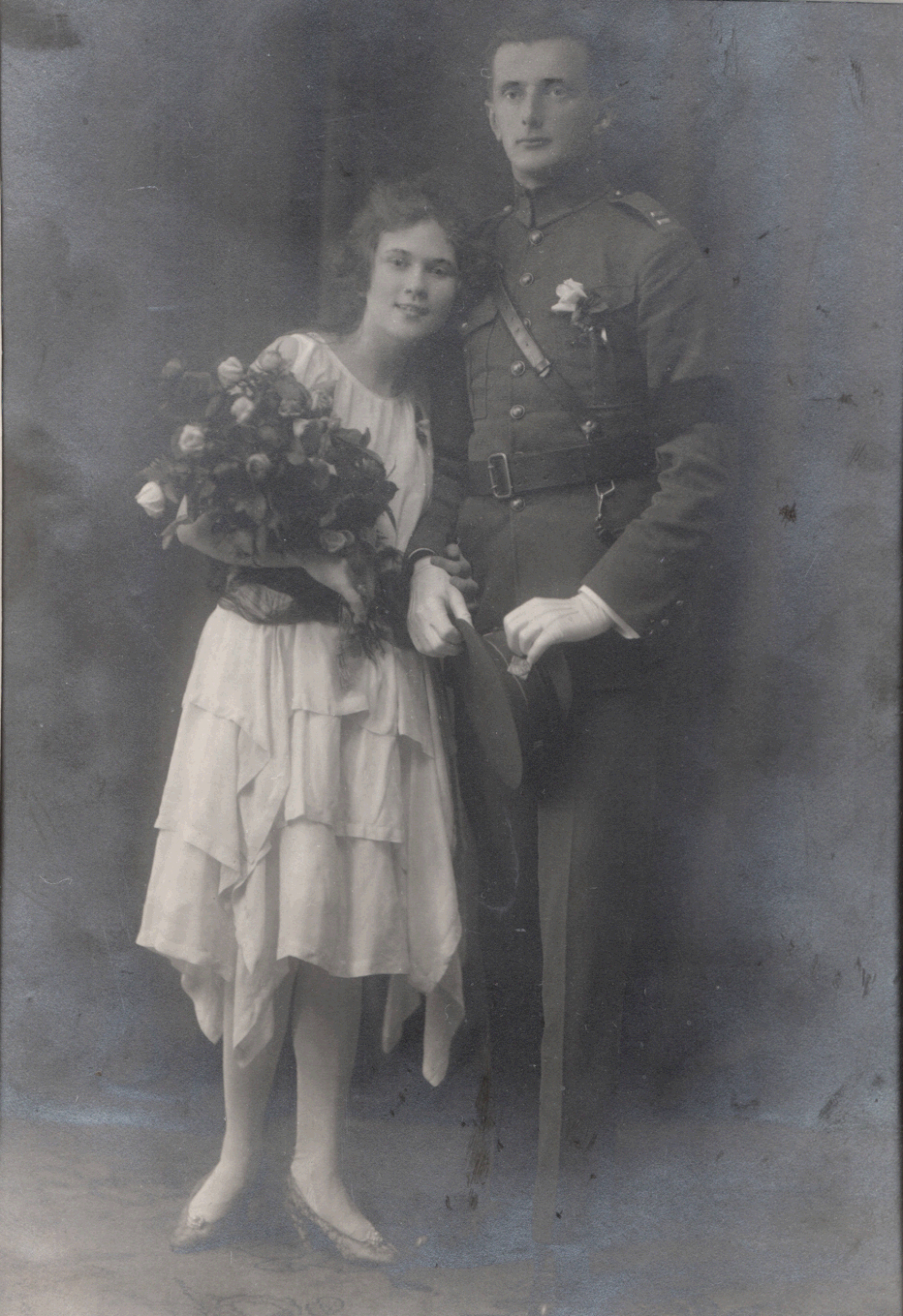 Svatební fotografie rodičů - Božena Zelenková a Josef Skalický, Praha 1923