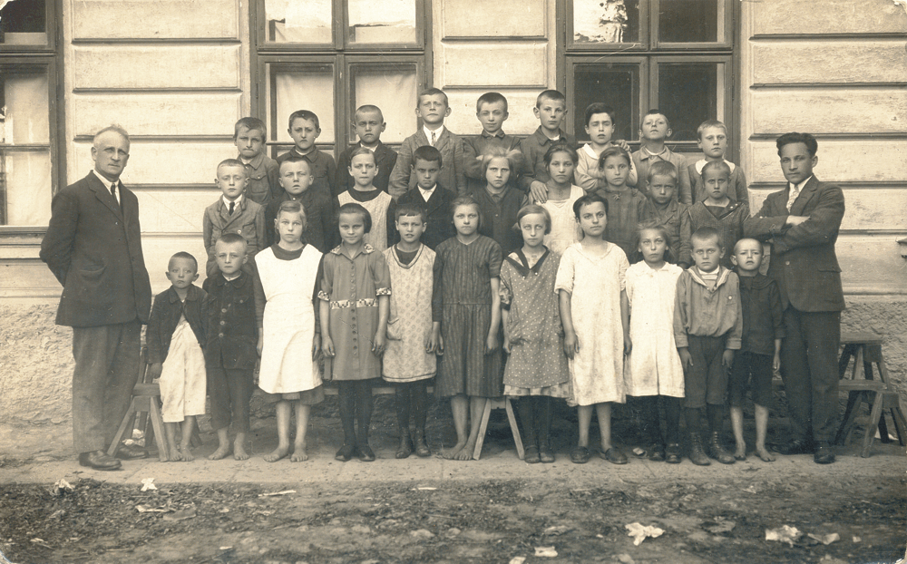 Dírná, 1925