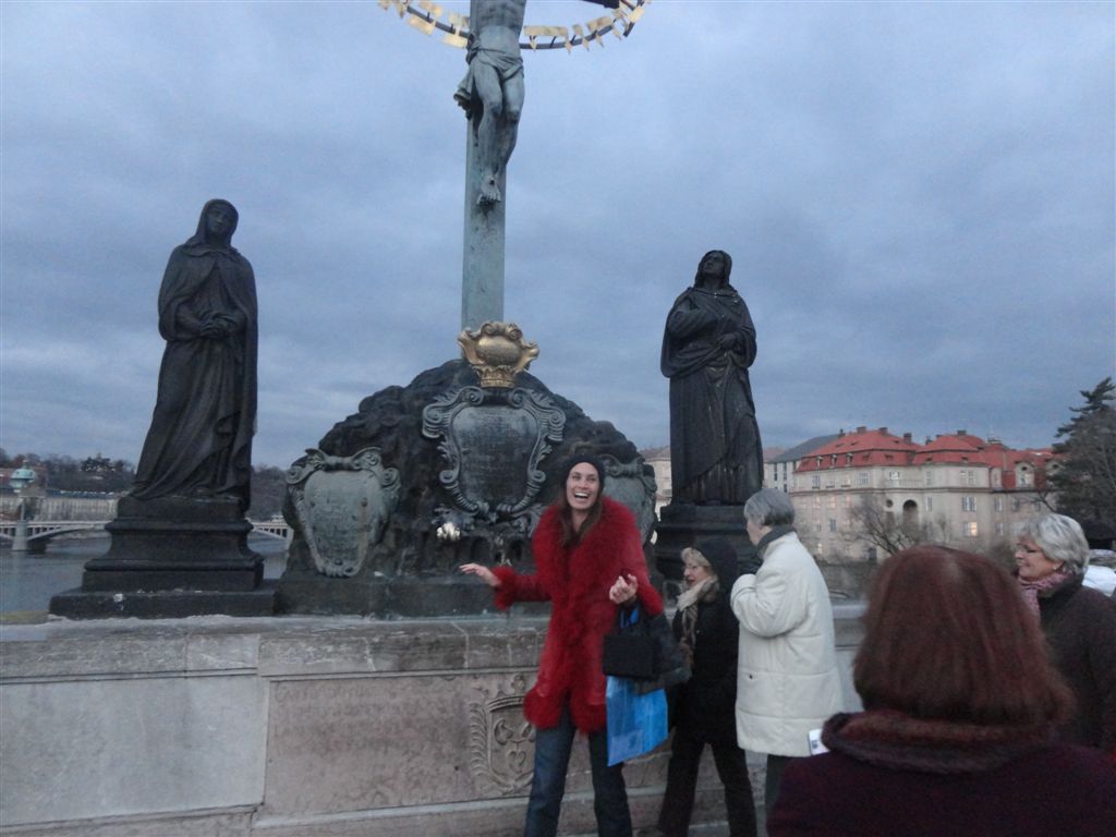 Jana Gorum na Karlově mostě